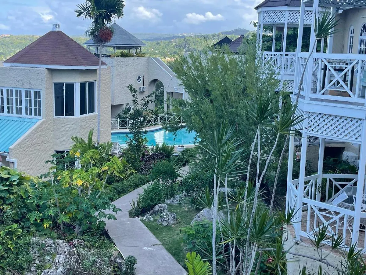 Columbus Heights A5 Apartment Ocho Rios